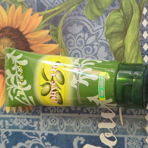 Dream Body Olive Oil - Picture 1 of 5
